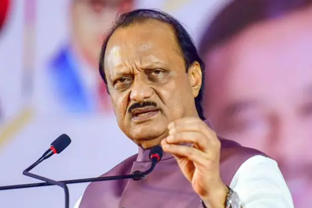 राजकीय तर्कांना उधाण  ; आजारी पडल्याने अजित  पवार यांचे नियोजित कार्यक्रम रद्द 