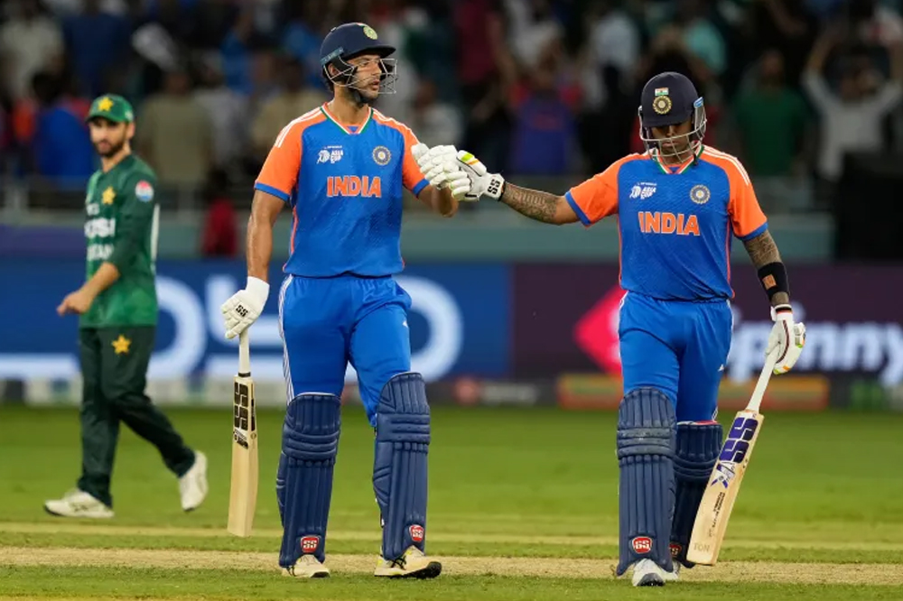 आशिया कप २०२५ : भारताचा पाकिस्तानवर दणदणीत विजय, सूर्या म्हणाला – "हा विजय सशस्त्र दलांना समर्पित" 