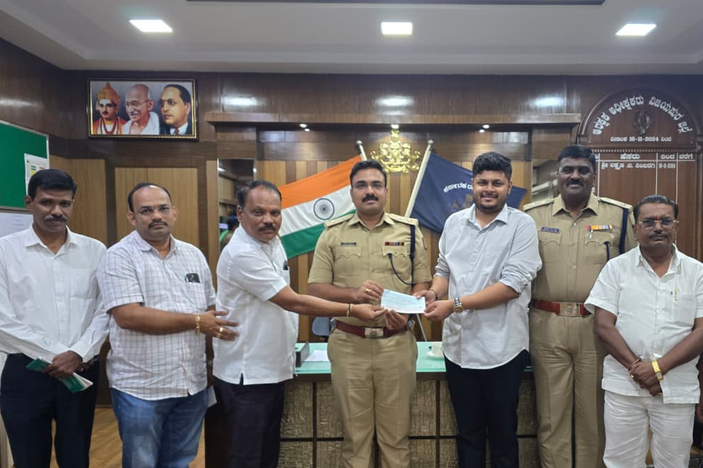 गांधी चौक पोलीस ठाण्यात वाहतूक नियंत्रण कमांड सेंटर स्थापनेसाठी  सिद्धसिरी सौहार्द  संस्थेकडून ₹ २५ लाखांची देणगी