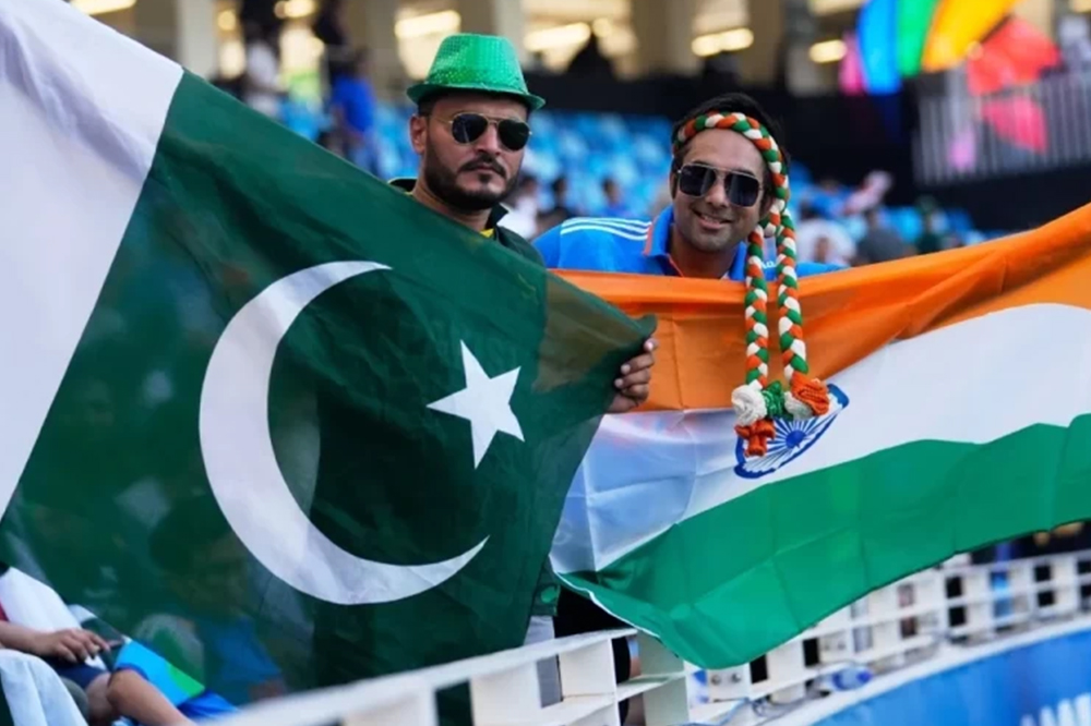 भारताने पुन्हा पाकिस्तानचा पराभव! डकवर्थ लुईस नियमानुसार २ धावांनी विजय 