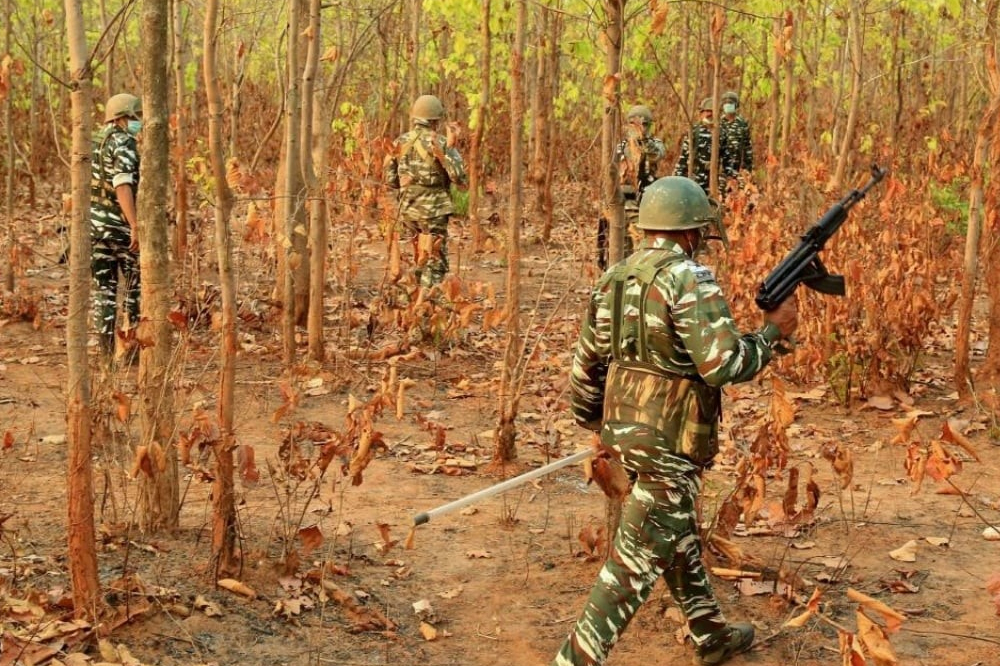 आंध्र प्रदेशात सुरक्षा दल आणि नक्षलवाद्यांमध्ये भीषण चकमक; ७ नक्षलवादी ठार 