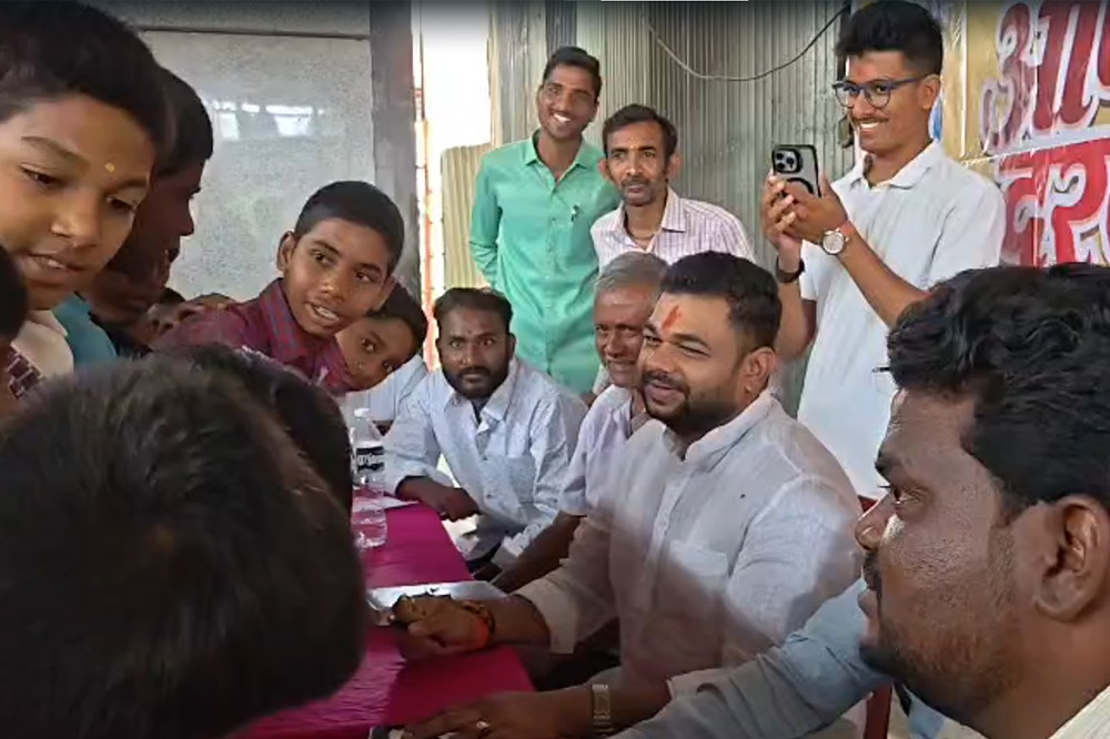 ललिता अंबिका देवी मंदिरात 