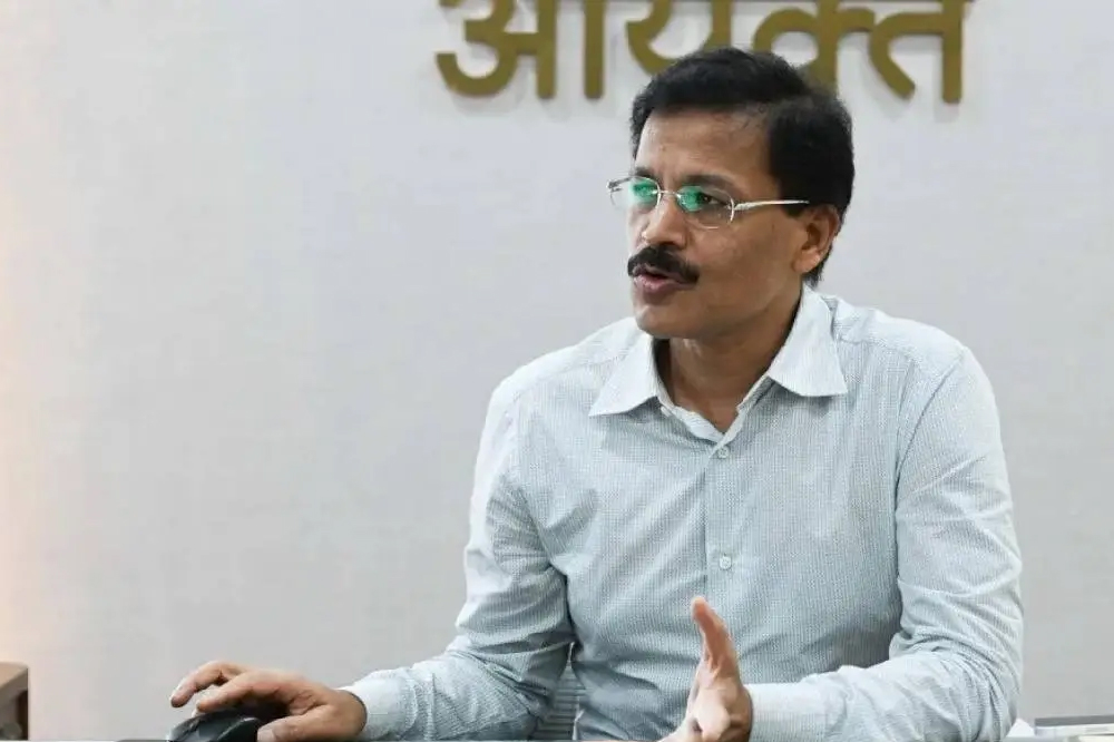 "नियमानुसार काम जमत नसेल तर राजीनामे द्या"; तुकाराम मुंढेंचा FDA कर्मचाऱ्यांना इशारा 