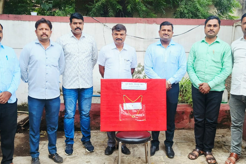 जबरी चोरी करणारा आंतरराज्य गुन्हेगार अटकेत, सोलापुर शहर गुन्हे शाखेची कामगिरी 