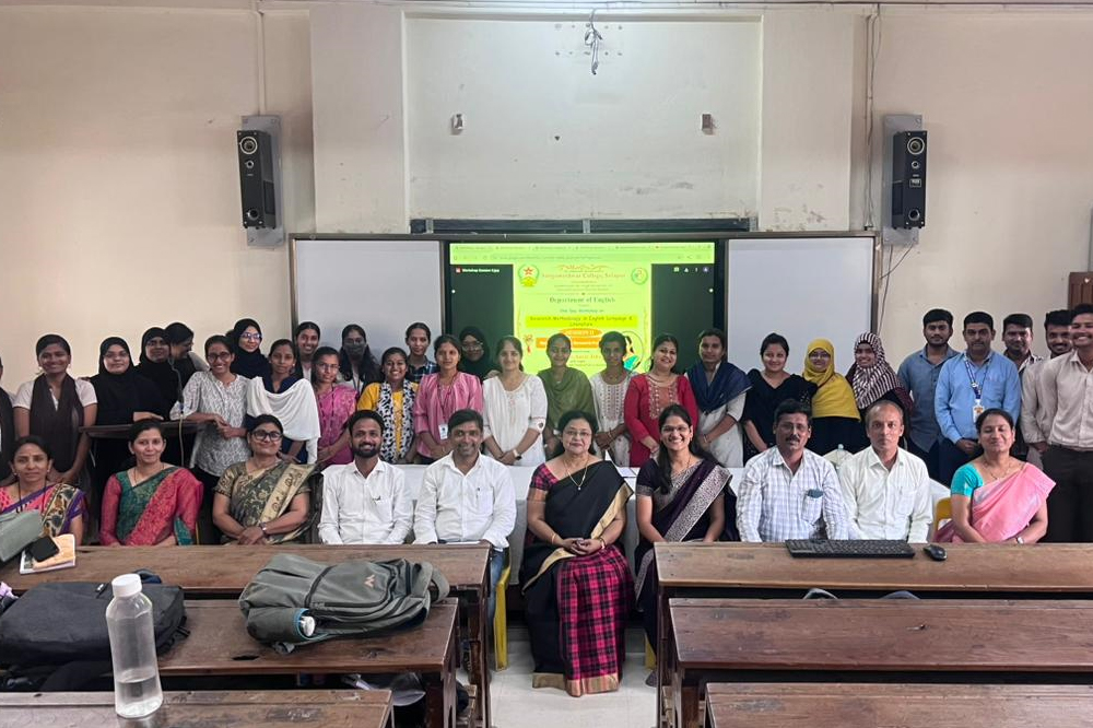 संगमेश्वर कॉलेजमध्ये ‘इंग्रजी भाषा व साहित्य संशोधन पद्धती’ विषयावर एकदिवसीय कार्यशाळा 
