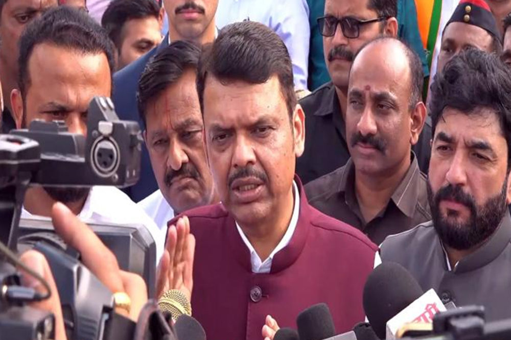 विरोधक कन्फ्युज आहेत:  मुख्यमंत्री फडणवीस यांचा टोला 