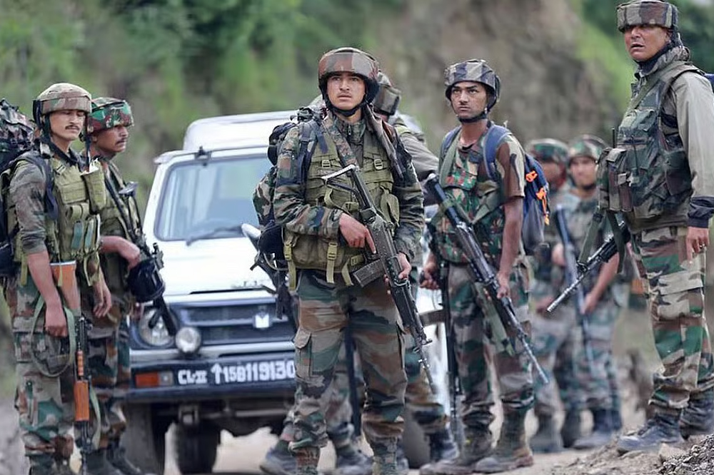 जम्मूमध्ये सुरक्षा दलांची धडक कारवाई; दहशतवाद्यांचा अड्डा उद्ध्वस्त