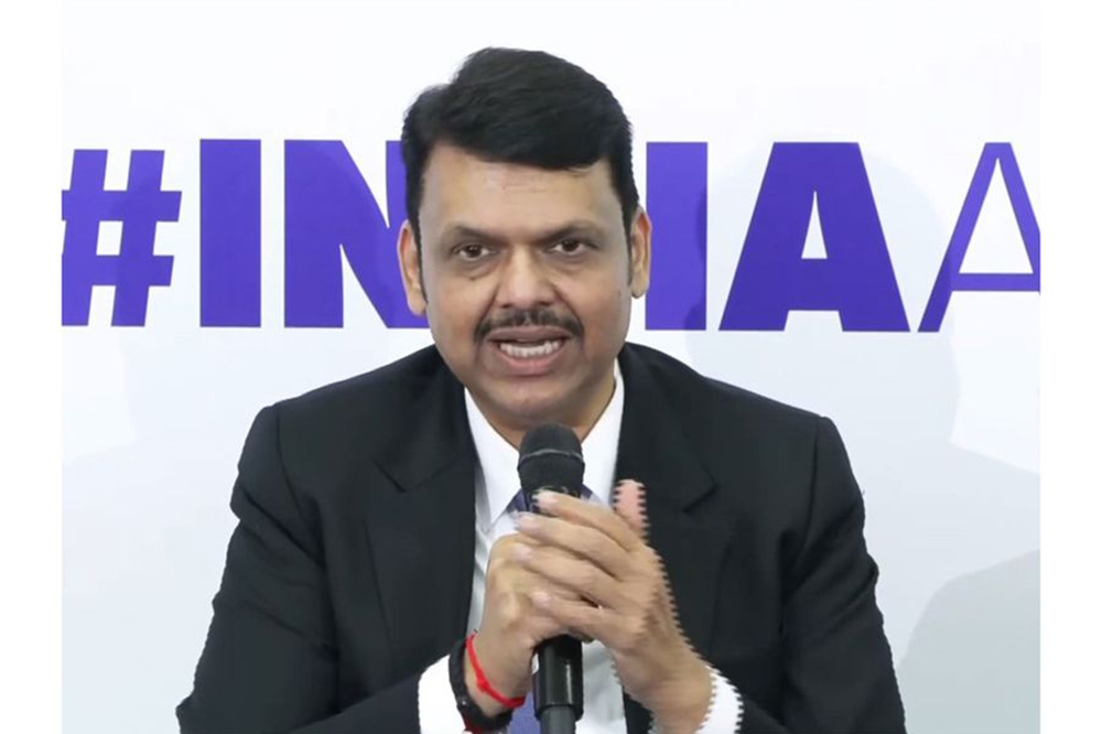 मुख्यमंत्री देवेंद्र फडणवीसांची मोठी घोषणा; रायगड–पेण ग्रोथ सेंटर उभारणीसाठी महत्त्वाचा करार 