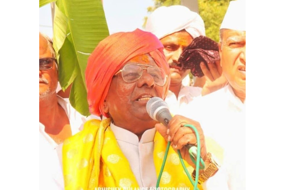 वेदमूर्ती बसवराज शास्त्रीजी यांचे निधन; सिद्धेश्वर भक्तांच्या ‘व्याख्यान केसरी’चा युगांत 