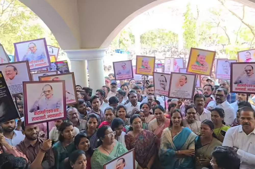 अजित पवार अपघातप्रकरणी बारामतीत एफआयआरची मागणी; रोहित पवार पोलिस ठाण्यात दाखल 