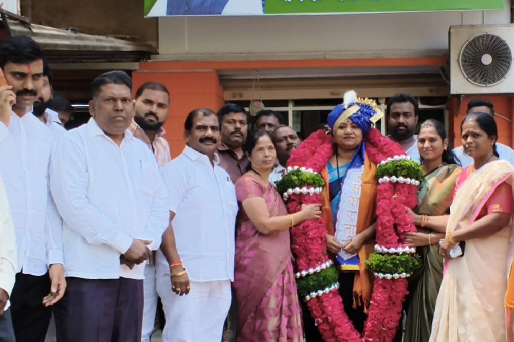 ईच्छा भगवंताची परिवाराकडून नूतन राज्यसभा खासदार प्रा. डॉ. ज्योतीताई वाघमारे यांचा सत्कार