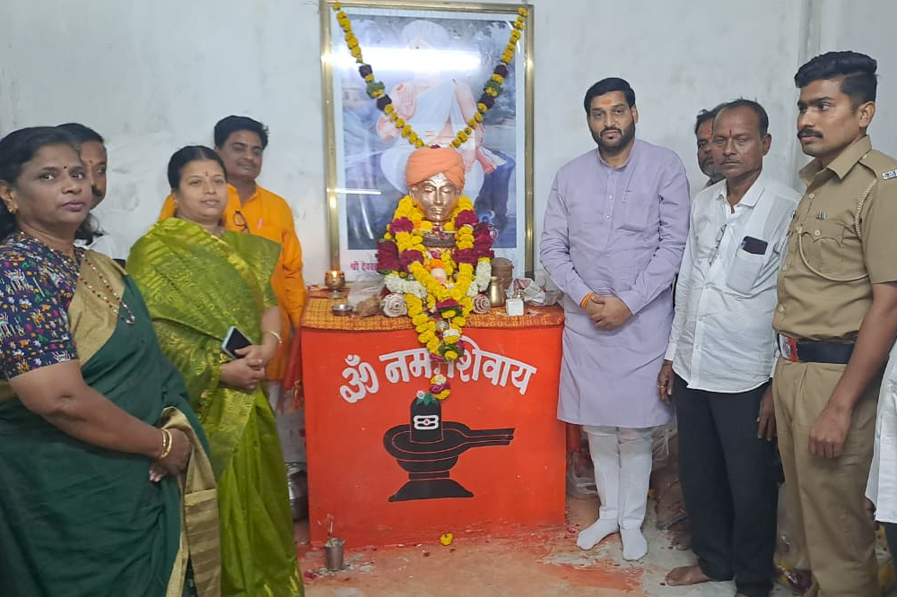 आध जगद्गुरु श्री देवरसाम्राज्य जन्मोत्सव सोहळा उत्साहात; महापौर विनायक कोंड्याल यांची उपस्थिती 