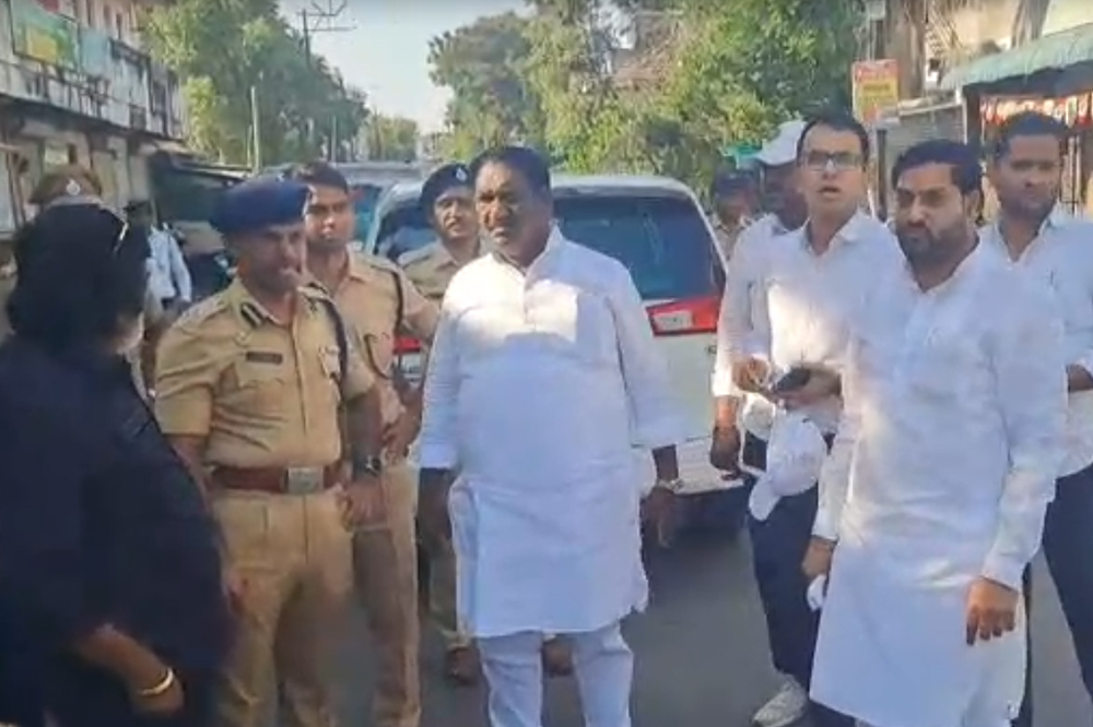 आंबेडकर जयंती मिरवणुकीपूर्वी मार्गाची पाहणी; सोलापूर महापालिकेची जय्यत तयारी 