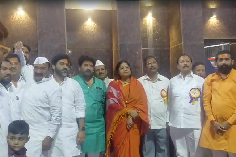 जगदज्योती महात्मा बसवेश्वर जयंतीनिमित्त सोलापुरात भव्य पालखी मिरवणूक उत्साहात