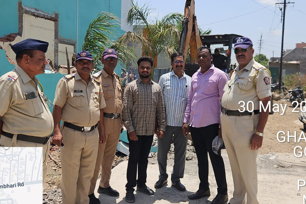 सोलापुरात अनधिकृत बांधकामांवर महापालिकेचा बुलडोझर; चार ठिकाणांवरील पाडकाम पूर्ण 
