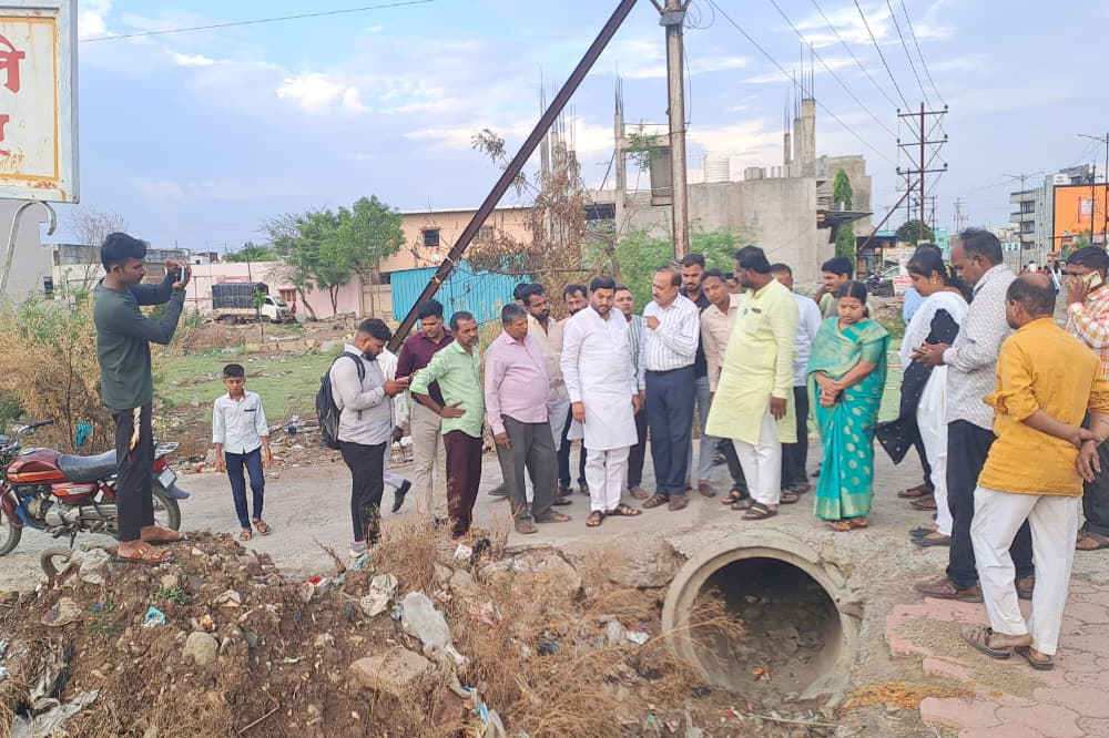 पावसाळ्यापूर्वी महापौरांची नाल्यांची पाहणी; पूरस्थिती टाळण्यासाठी अधिकाऱ्यांना तातडीच्या सूचना 