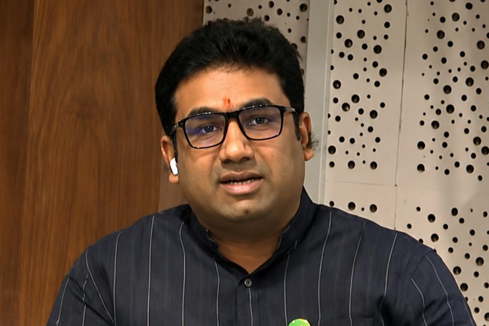 स्मार्ट मीटरच्या वाढीव वीज बिलांवर आमदार देवेंद्र कोठेंचा विधानसभेत आवाज; जीवन प्राधिकरणाच्या कंत्राटी कर्मचाऱ्यांनाही न्याय देण्याची मागणी 