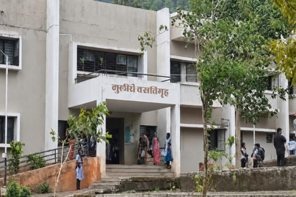 विद्यार्थी शून्य, तरीही 1.62 कोटींचे अनुदान! महाराष्ट्रातील बोगस वसतिगृहांवर CAGचे गंभीर ताशेरे