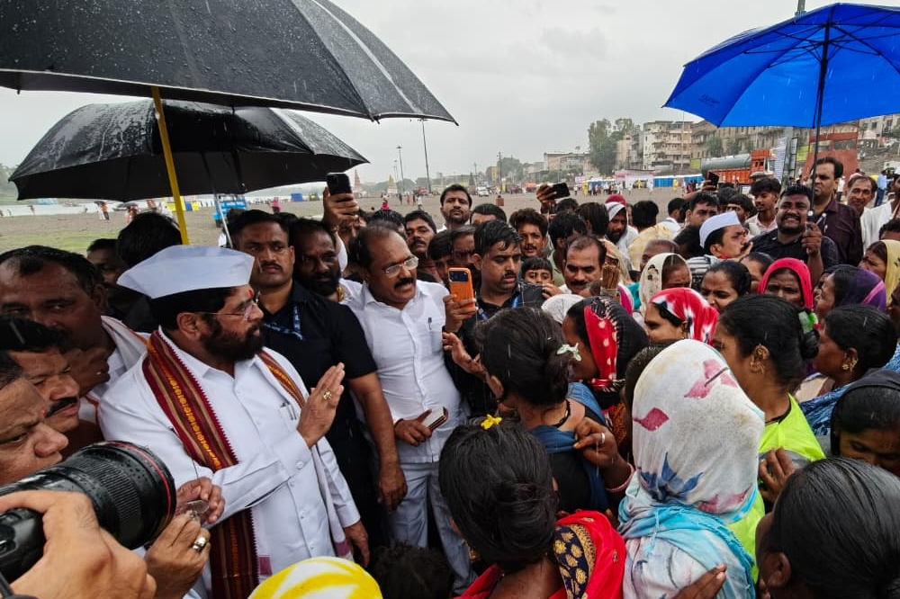 आषाढी वारी २०२६ : उपमुख्यमंत्री एकनाथ शिंदेंकडून पंढरपुरातील वारकरी सुविधांची पाहणी 