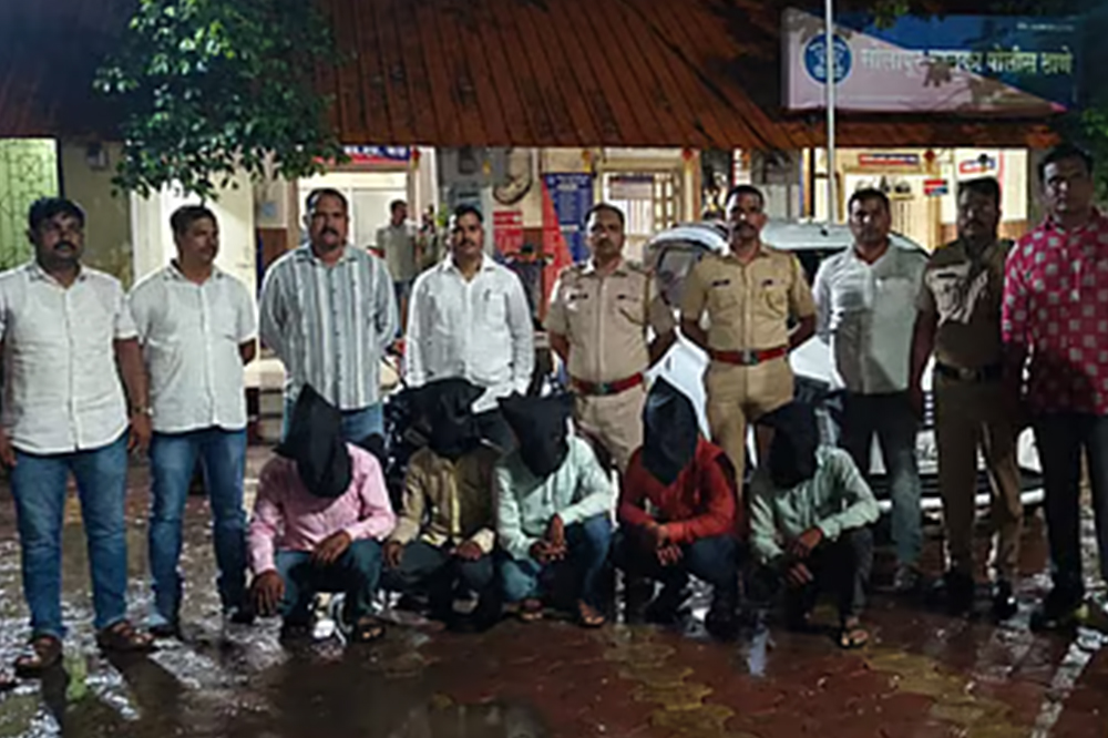 कार चालकावर गोळीबार; पाच आरोपींना केली अटक 