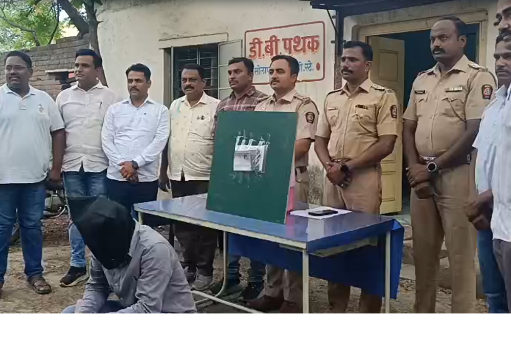 मुळेगाव गोळीबार प्रकरणातील मुख्य सूत्रधार जेरबंद; पिस्तूल, कोयता आणि दुचाकी जप्त, सर्व ८ आरोपी अटकेत 