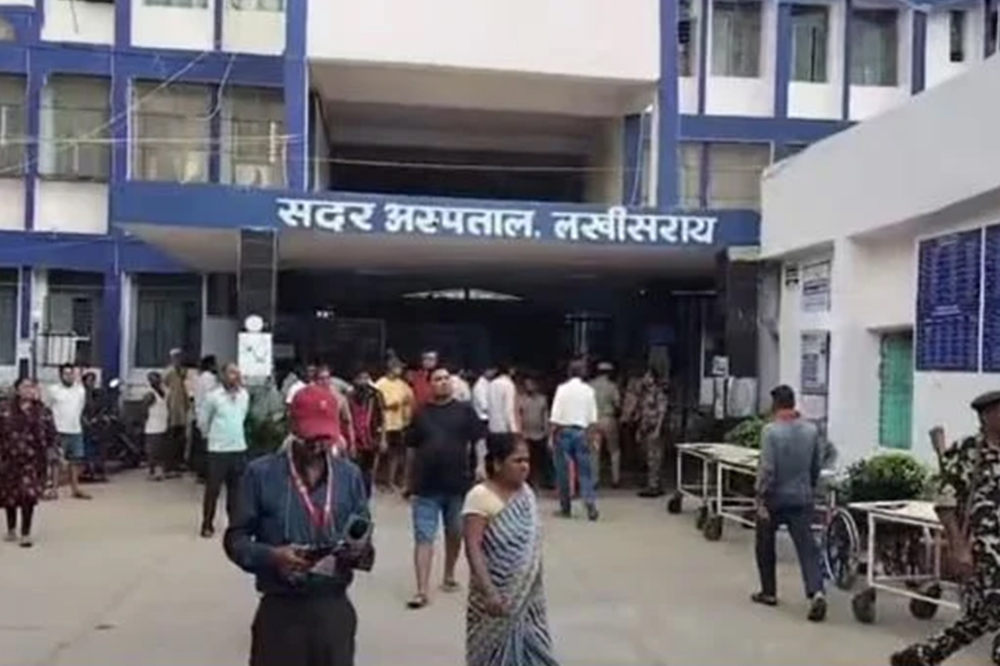 मंदिरात विजेच्या अफवेमुळे चेंगराचेंगरी; ८ महिला भाविकांचा मृत्यू, ९ जण गंभीर जखमी 