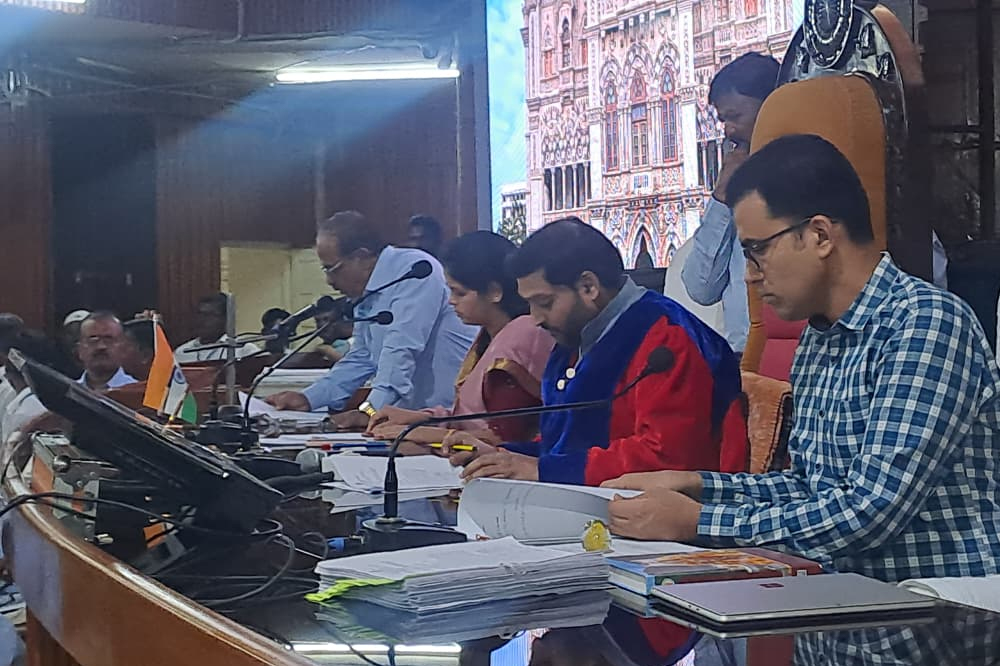 प्रेझेंटेशनने बदलले समीकरण; बीओटी प्रस्तावावर सभागृहात एकमत 
