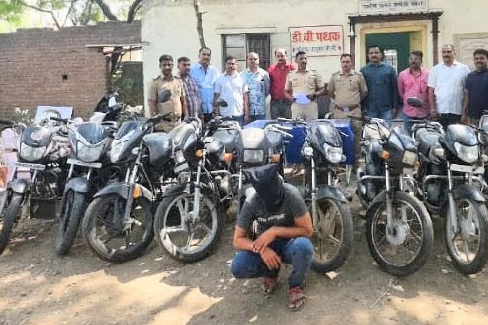 सराईत मोटारसायकल चोरट्याला अटक; सोलापूर तालुका पोलिसांकडून ९ दुचाकी हस्तगत 