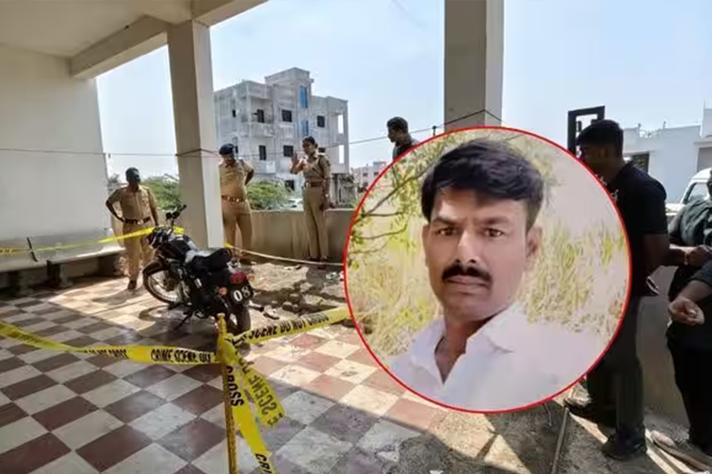 बुलेट पार्किंगवरून वाद; मध्यस्थी करणाऱ्या युवकाची चाकूने हत्या, टेंभूर्णीतील धक्कादायक घटना 