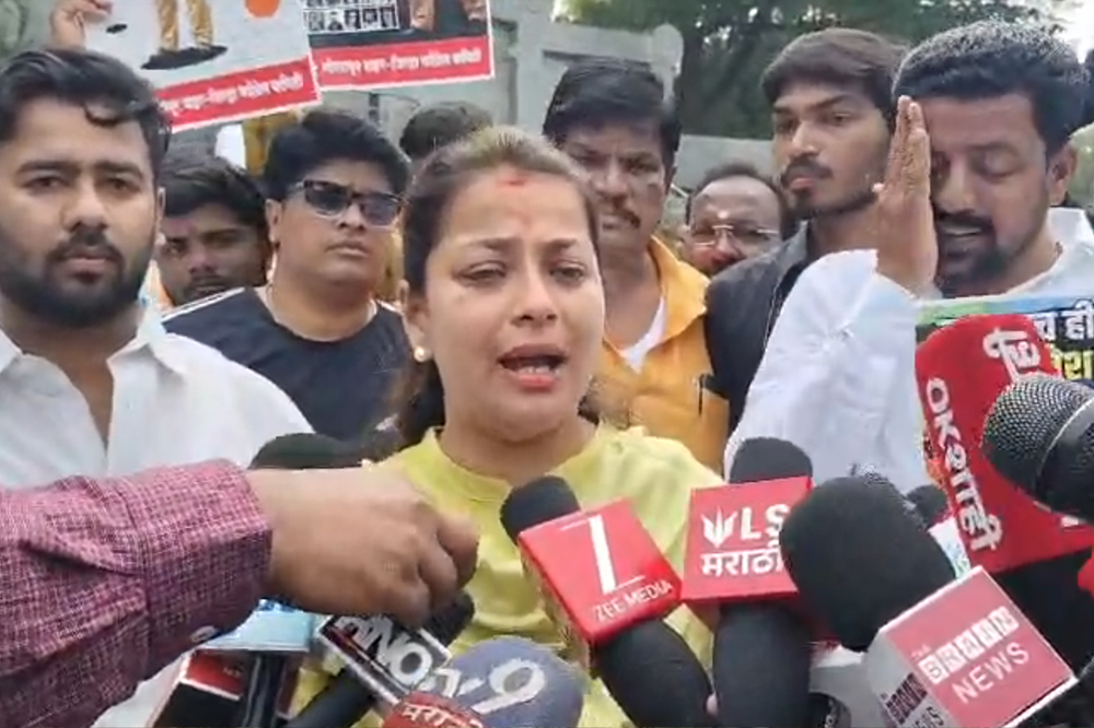 सोलापुरात ‘मत वाचवा–देश वाचवा’ अभियानांतर्गत काँग्रेसची रॅली; प्रणिती शिंदेंकडून भाजपवर आरोप 