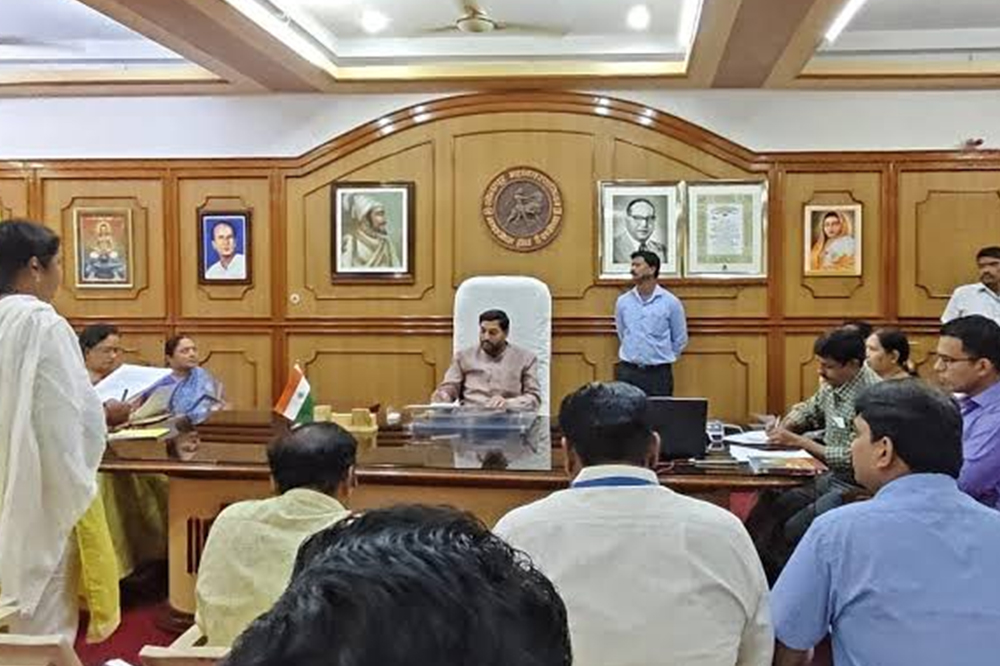 सोलापुरात फटाके स्टॉलसाठी जागांचे नियोजन; पुढील वर्षापासून सर्व स्टॉल होम मैदानावर 