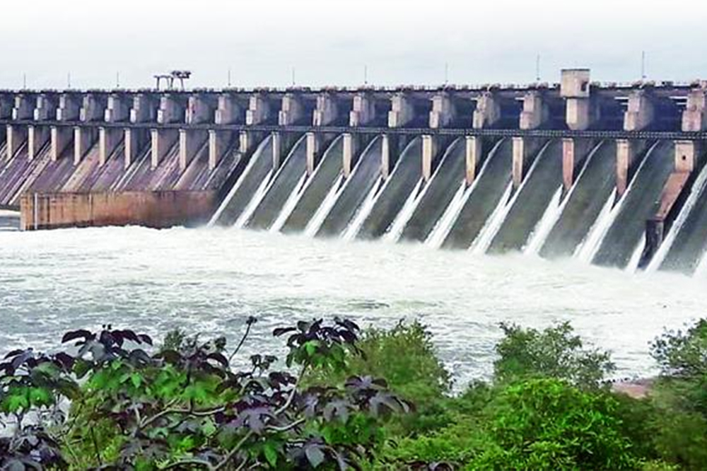 उजनी धरणात १०३ टीएमसी पाणीसाठा; कर्नाटकाची सात टीएमसी पाण्याची मागणी, ३० ऑक्टोबरला निर्णय होण्याची शक्यता 