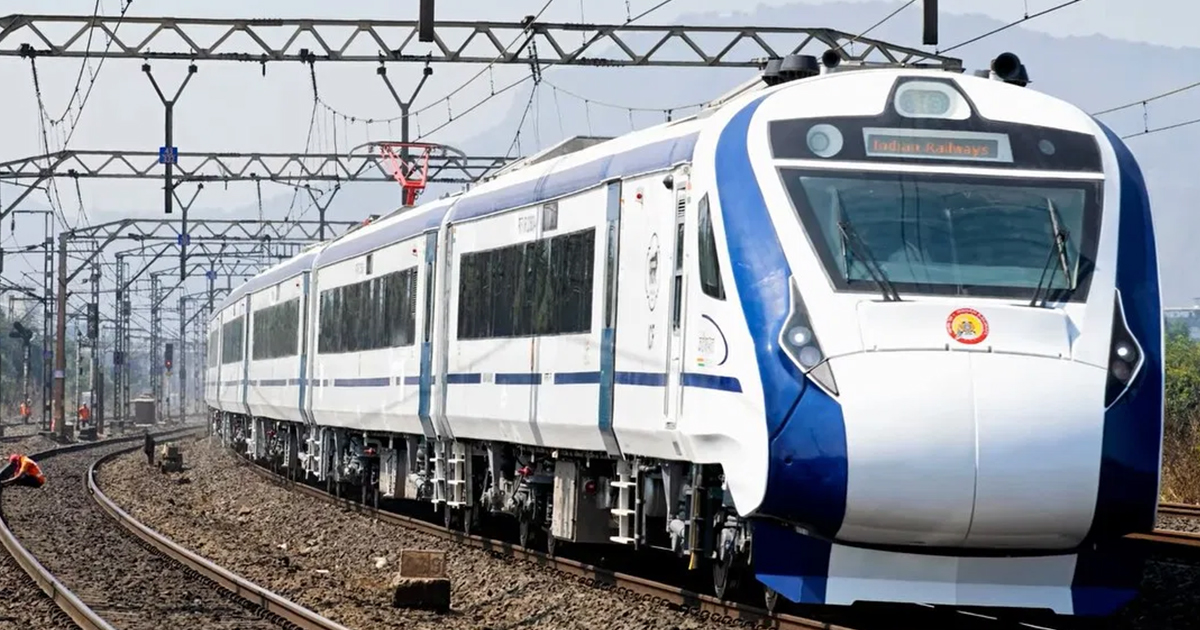 सोलापूर-मुंबई वंदे भारत सुसाट; प्रवाशांची एक्स्प्रेसला पसंती, वेळेची बचत आणि सुविधा ठरल्या आकर्षण